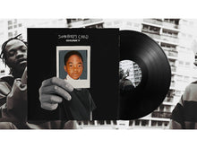 Charger l'image dans la galerie, chunky, somebody's child, Premier album attendu du MC de Manchester sorti sur le label Eglo Records, musique de club ou de salon ! COLLOQUE est un concept-store proposant musique, illustration et artisanat. Nombreuses idées cadeaux !