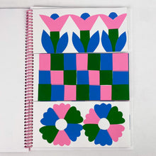 Charger l'image dans la galerie, Livre-objet d'illustration sérigraphiée de Steffie Brocoli, inspiré par le livre "Cent mille milliards de poèmes" de Raymond Queneau et de l'OULIPO. COLLOQUE est un concept-store proposant musique, illustration et artisanat. Vous y trouverez de nombreuses idées cadeaux !