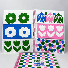 Charger l'image dans la galerie, Livre-objet d'illustration sérigraphiée de Steffie Brocoli, inspiré par le livre "Cent mille milliards de poèmes" de Raymond Queneau et de l'OULIPO. COLLOQUE est un concept-store proposant musique, illustration et artisanat. Vous y trouverez de nombreuses idées cadeaux !