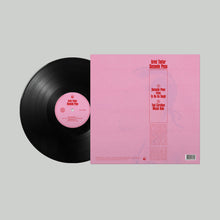 Charger l'image dans la galerie, Seconde Peau, le premier EP d’Ariel Tintar (que l’on a pu voir accompagner Angèle et Crystal Murray sur scène), a la couleur d’un voyage. EP vinyle, 45 tours. COLLOQUE est un concept-store proposant musique, illustration et artisanat. Nombreuses idées cadeaux !