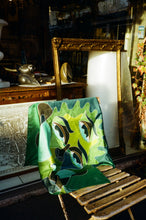 Charger l&#39;image dans la galerie, foulard illustré coloré carré hermès sad monsters club soie naturelle illustration
