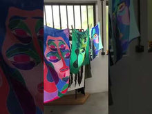 Charger et lire la vidéo dans la visionneuse de la Galerie, foulard illustré coloré carré hermès sad monsters club soie naturelle illustration
